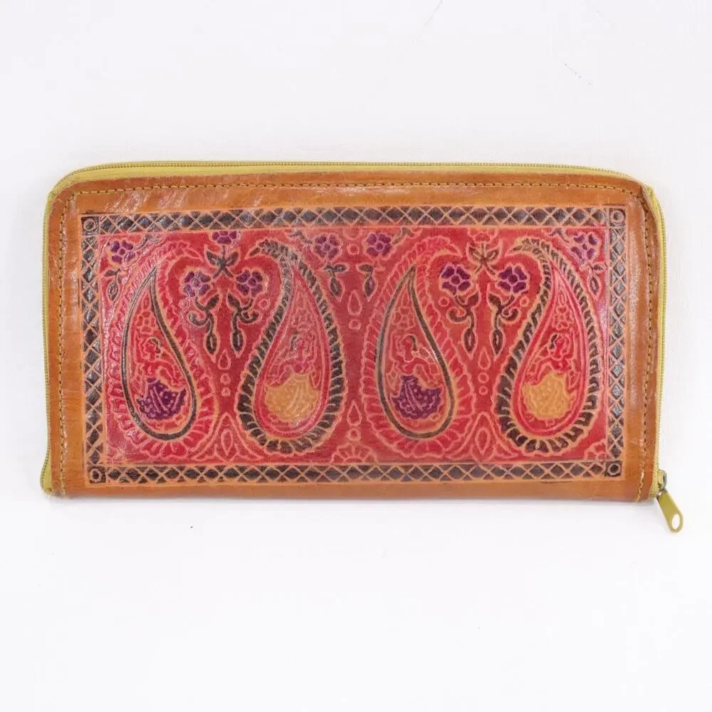 Bohemian Style Wallet Women Red Paisley Leather Tri Pocket Clutch Zip Cards